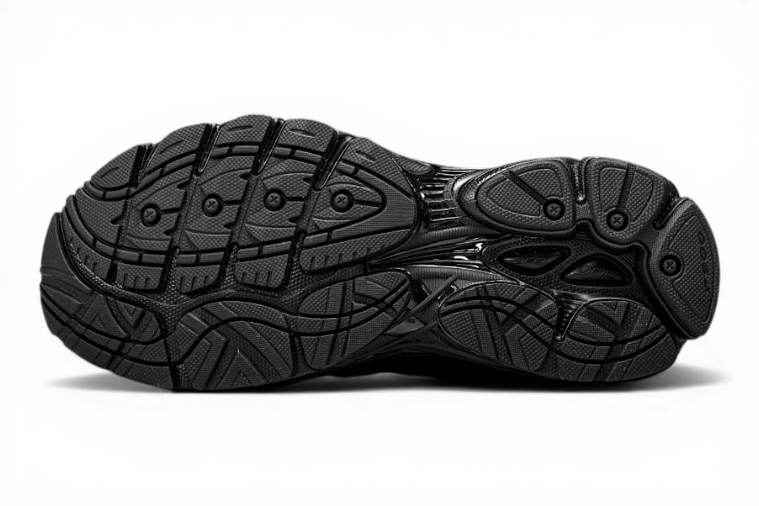 Saucony ProGrid Omni 9 Armor Black – Retro Runner Saucony