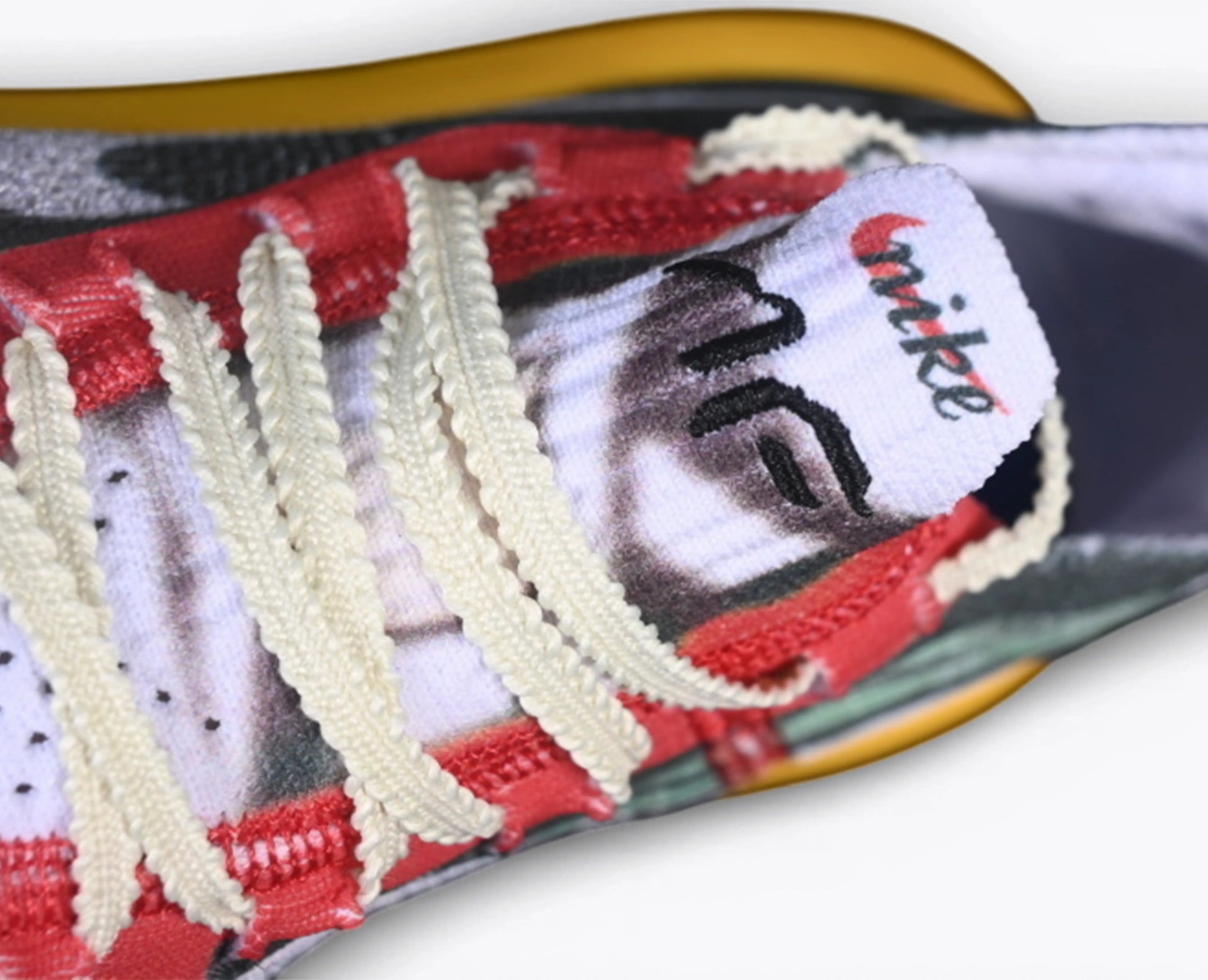 Alphafly 3 - Rouge Noir Jaune - RunningUpscale.com