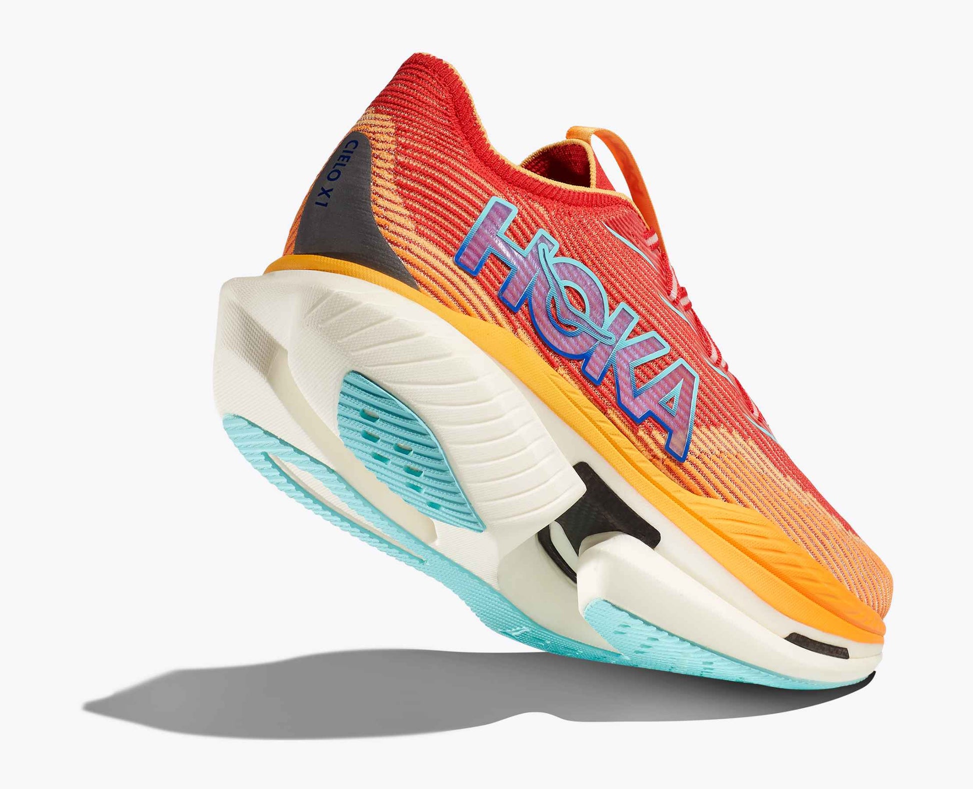 Cielo X1 Rouge Hoka