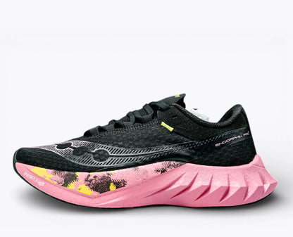 Endorphin Pro 4 - noir et rose - RunningUpscale.com