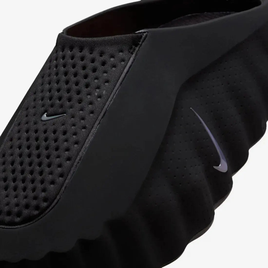 Nike Mind 001 Black Hyper Crimson - RunningUpscale.com