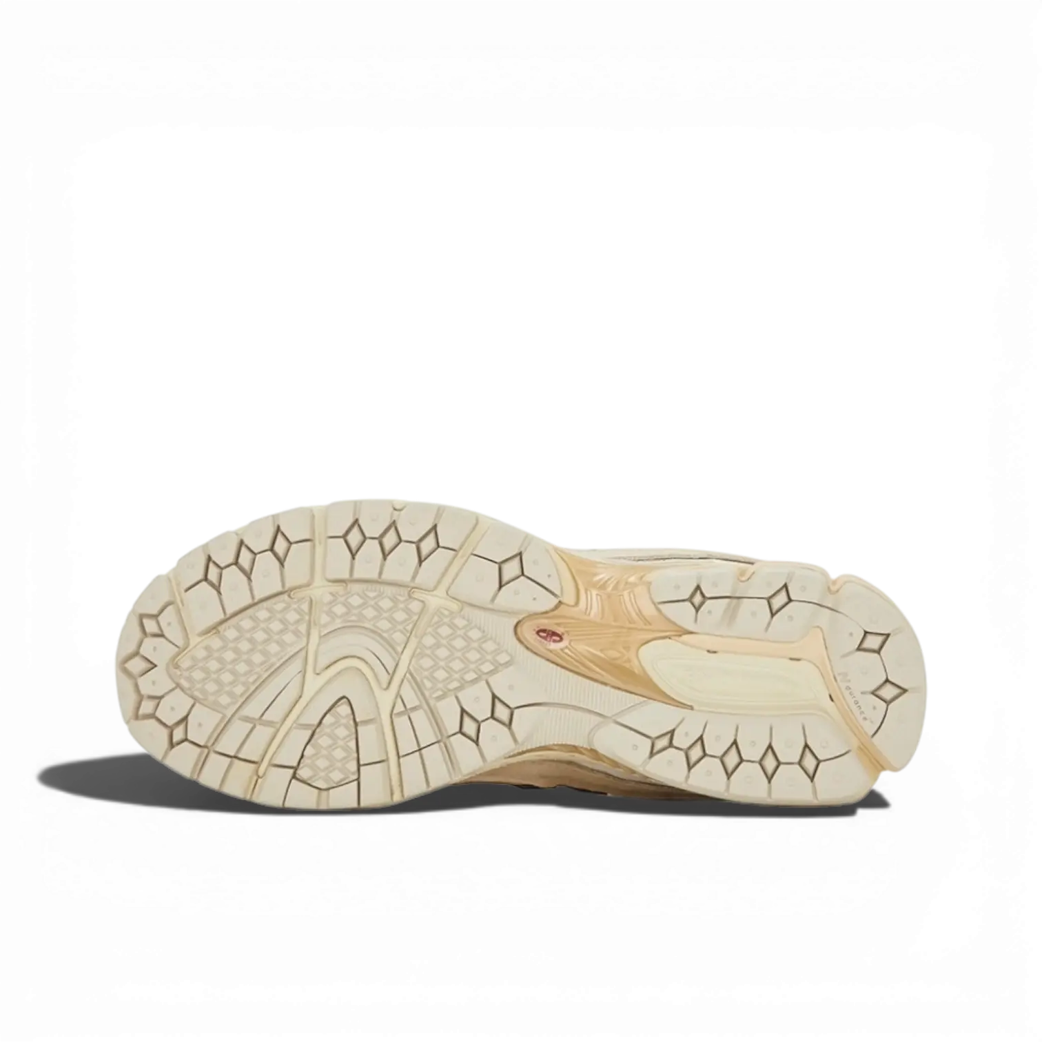 NB 2002R Protection Crème - RunningUpscale.com