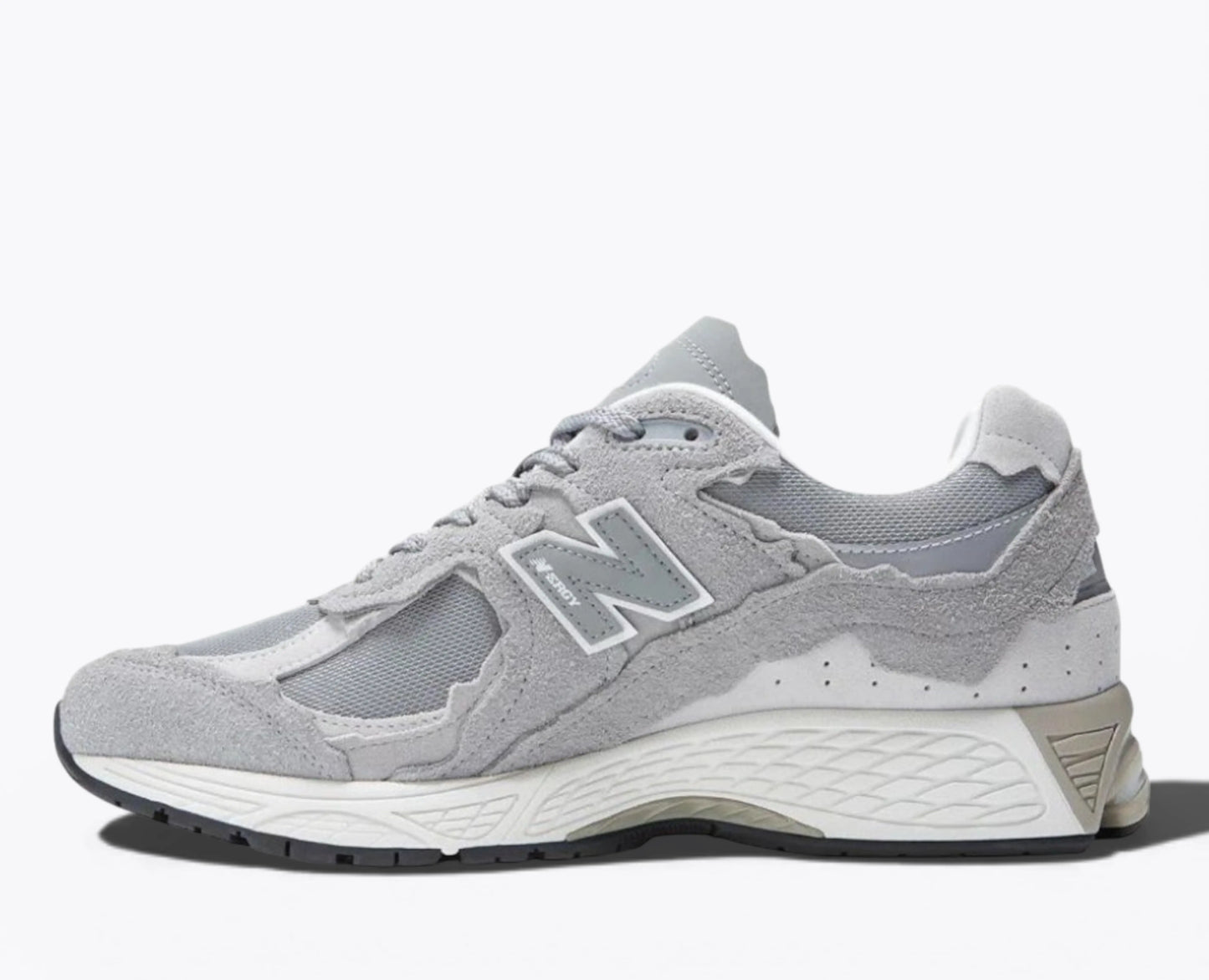 NB 2002R Protection Gris clair - RunningUpscale.com