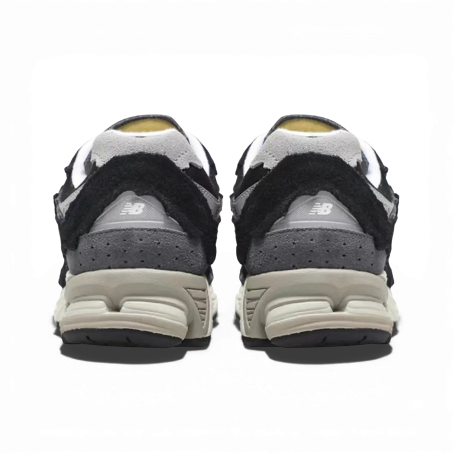 NB 2002R Protection - Noir et Gris - RunningUpscale.com