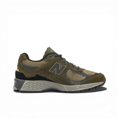 NB 2002R Protection Vert kaki - RunningUpscale.com