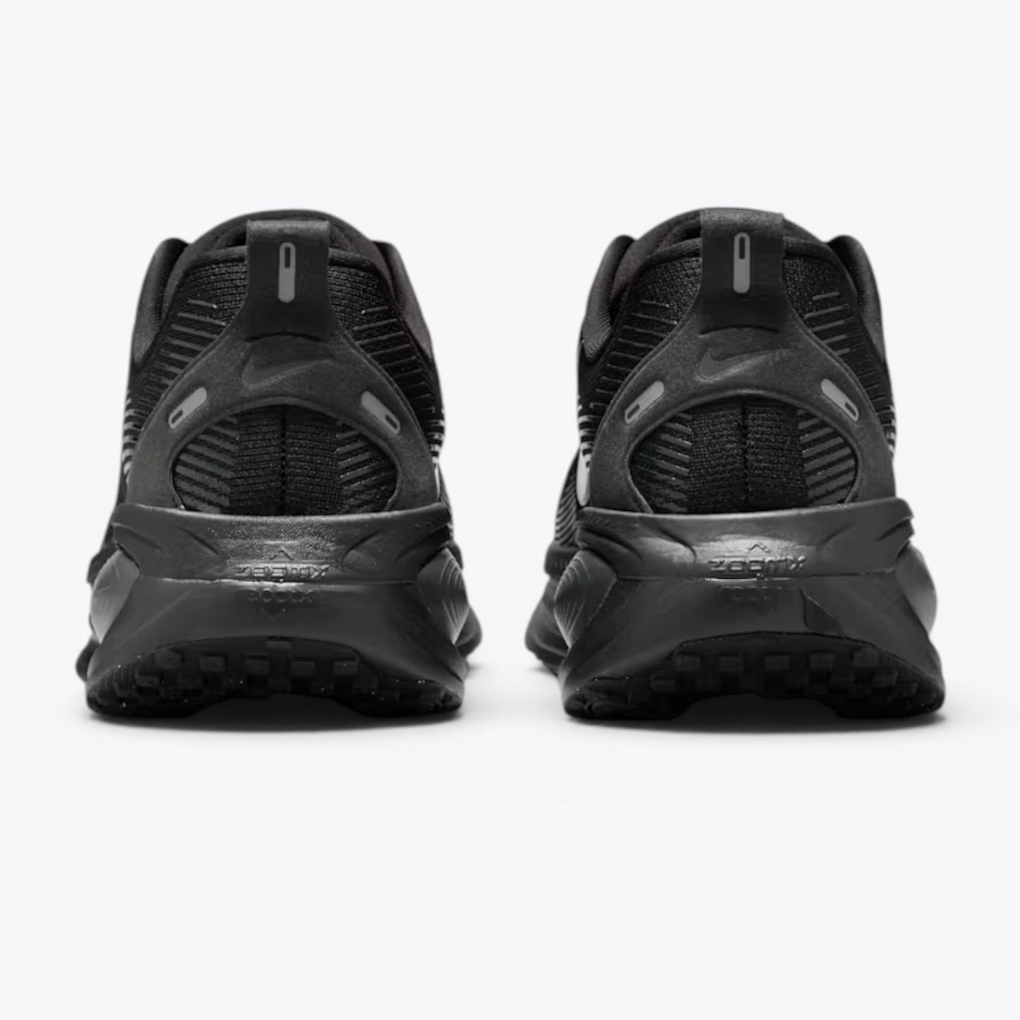 Nike Vomero 18 Triple Black