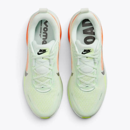 Nike Vomero 18 Barely Green Hyper Crimson Nike