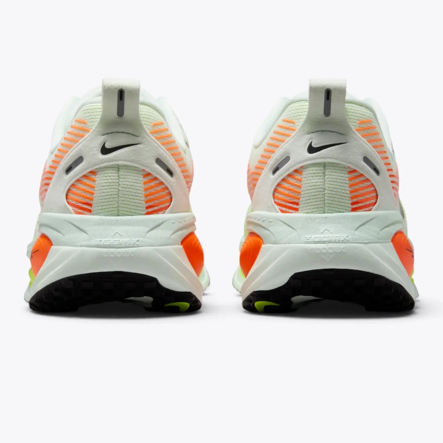 Nike Vomero 18 Barely Green Hyper Crimson Nike