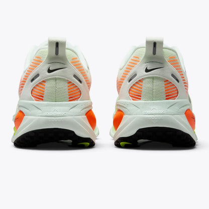 Nike Vomero 18 Barely Green Hyper Crimson Nike