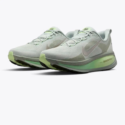 Nike Vomero 18 Light Silver College Grey Barely Volt Nike