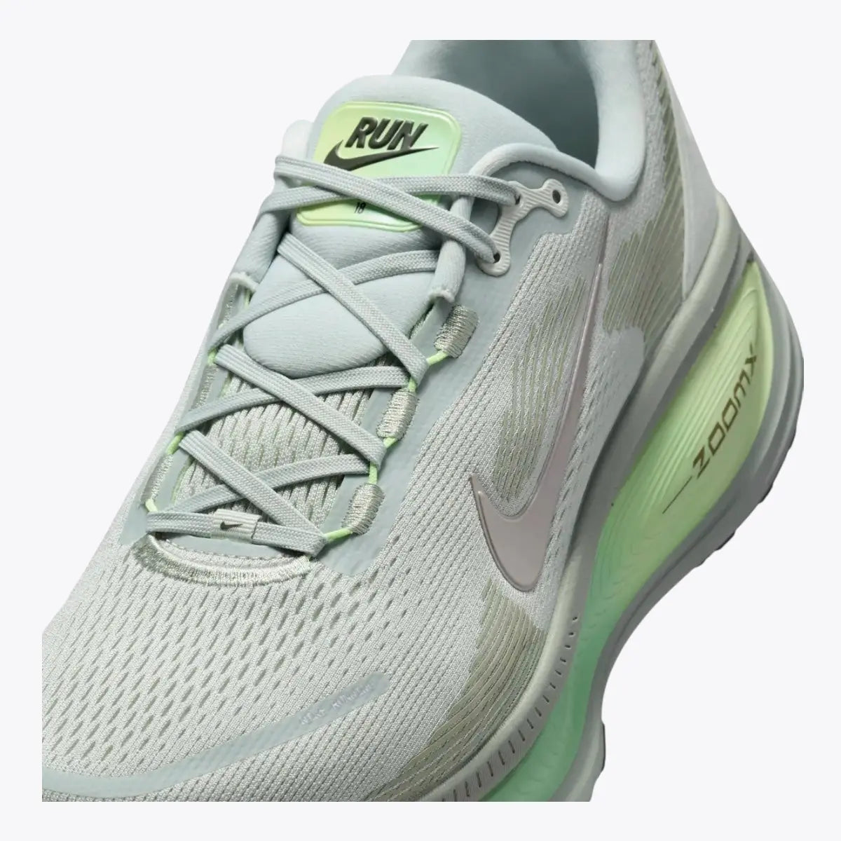 Nike Vomero 18 Light Silver College Grey Barely Volt Nike