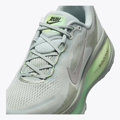Nike Vomero 18 Light Silver College Grey Barely Volt Nike