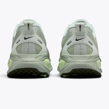 Nike Vomero 18 Light Silver College Grey Barely Volt Nike