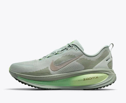 Nike Vomero 18 Light Silver College Grey Barely Volt Nike