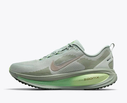 Nike Vomero 18 Light Silver College Grey Barely Volt Nike