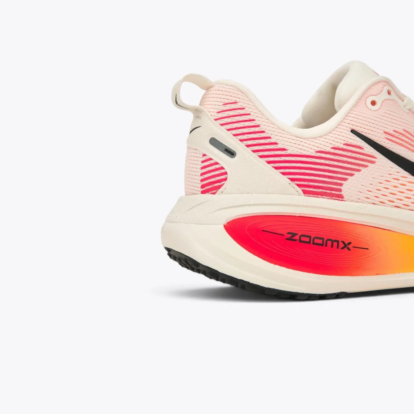 Nike Vomero 18 Sail Bright Crimson Laser Orange Nike