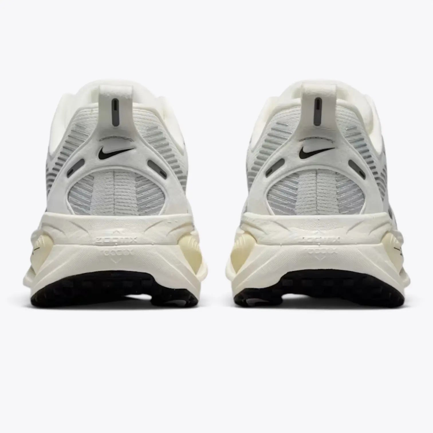 Nike Vomero 18 Summit White Coconut Milk Nike