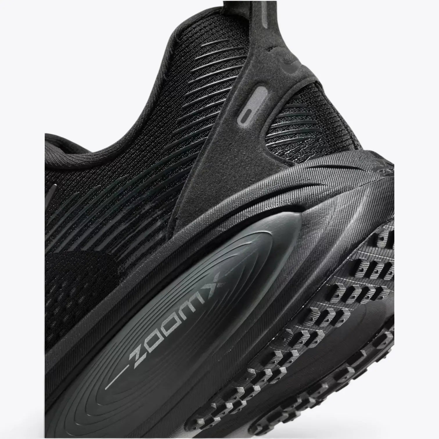 Nike Vomero 18 Triple Black Nike
