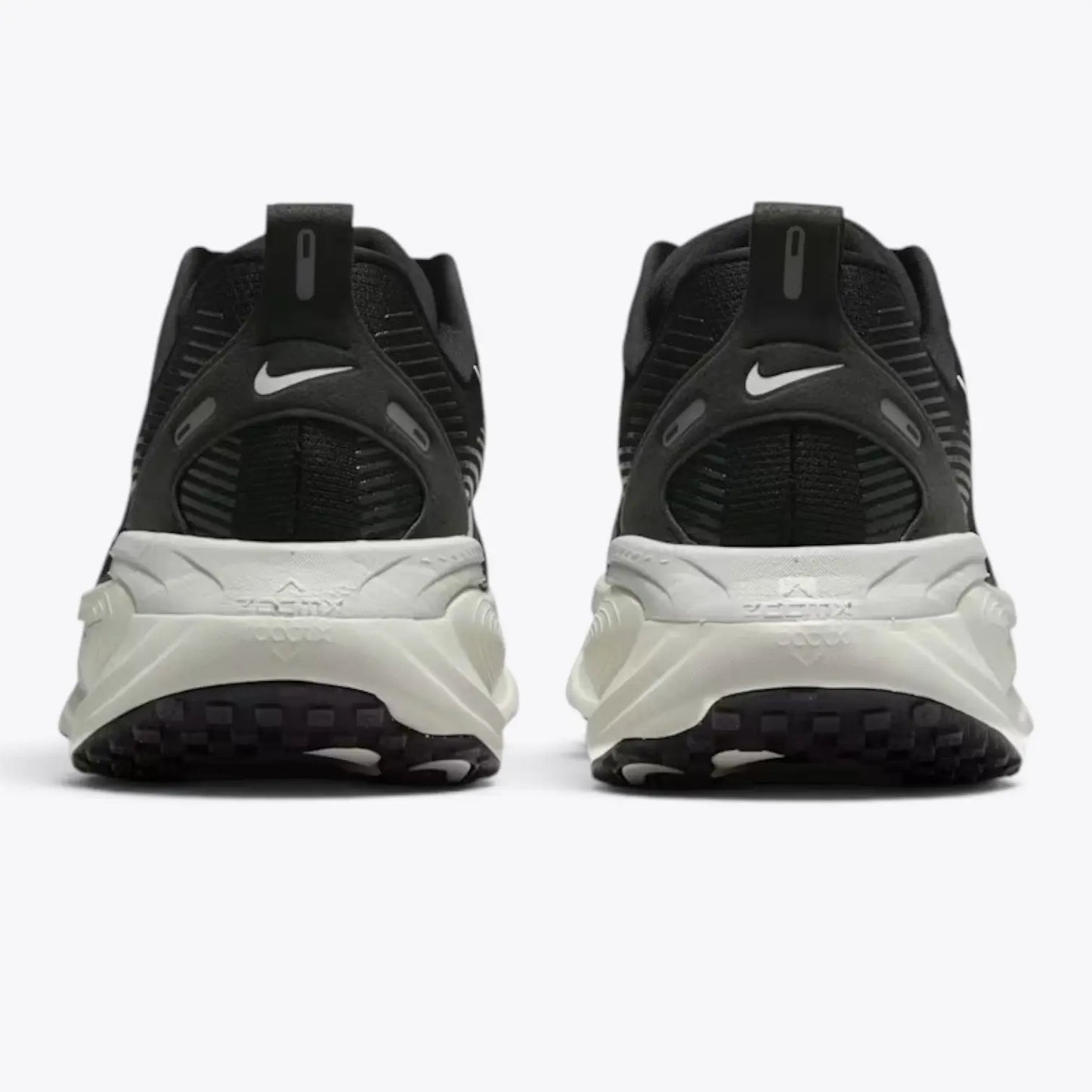 Nike Vomero 18 White Black Nike