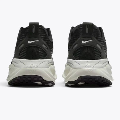 Nike Vomero 18 White Black Nike