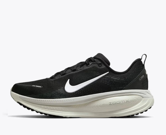 Nike Vomero 18 White Black Nike