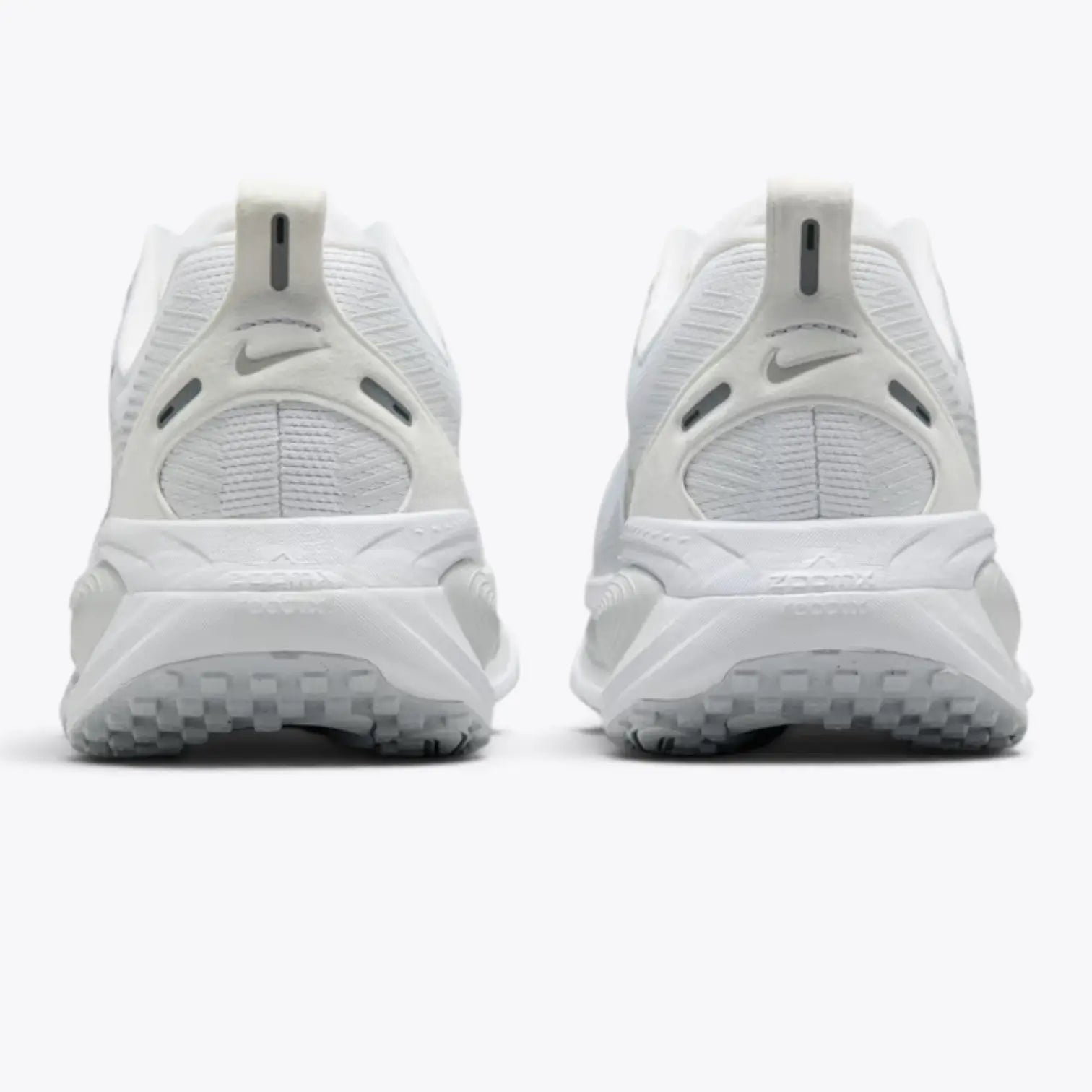 Nike Vomero 18 White Metallic Silver Photon Dust Nike