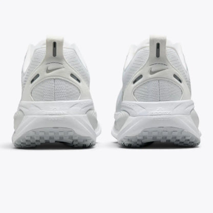 Nike Vomero 18 White Metallic Silver Photon Dust Nike