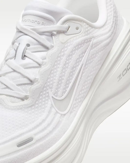Nike Vomero Plus White Metallic Silver Light Smokey Grey Nike