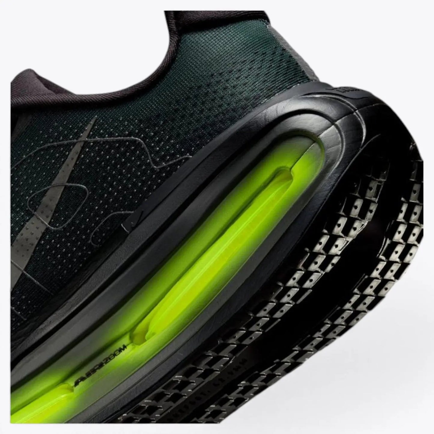 Nike Vomero Premium Black Volt Nike