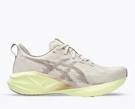 Novablast™ 5 Beige Asics