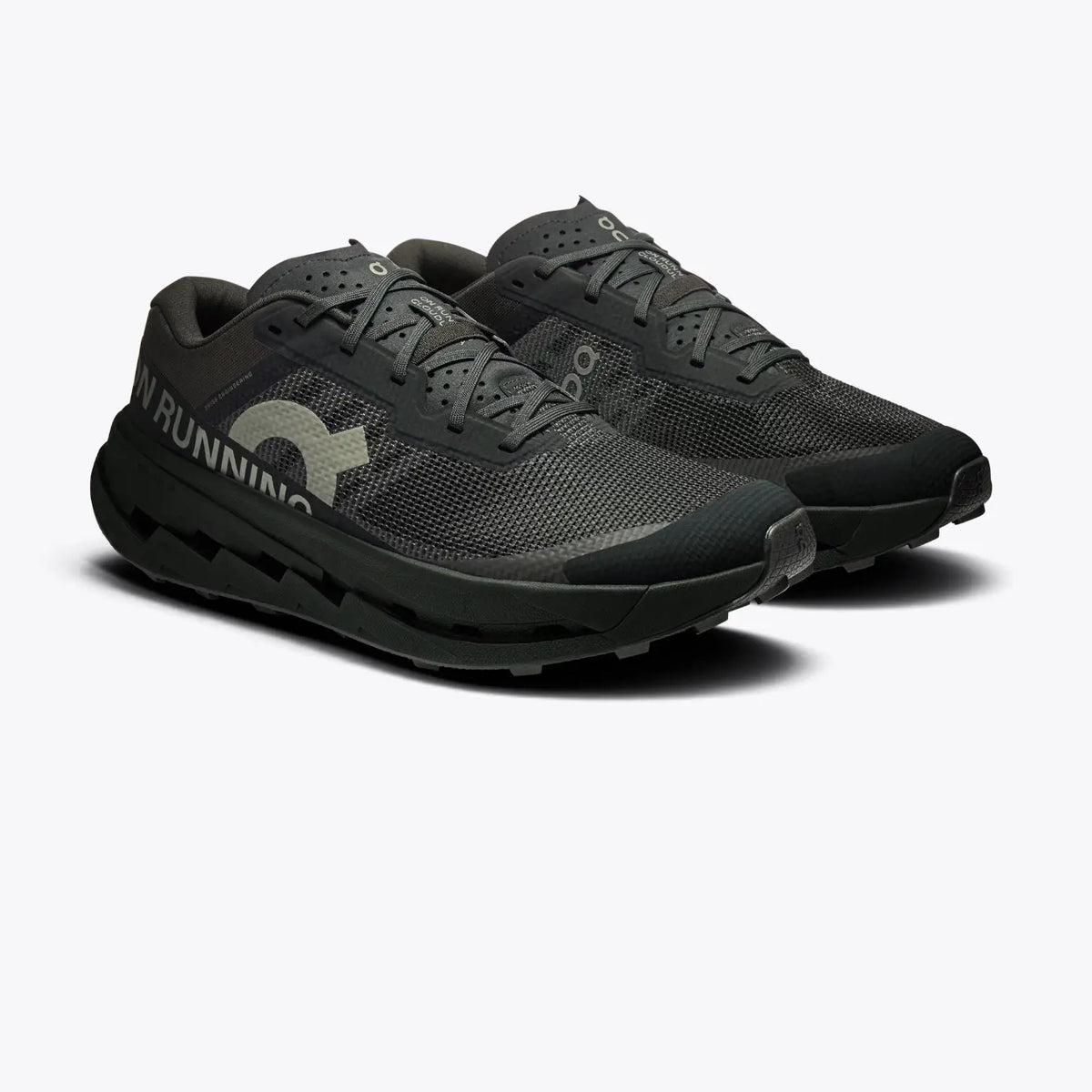 On Cloudultra 3 Black On