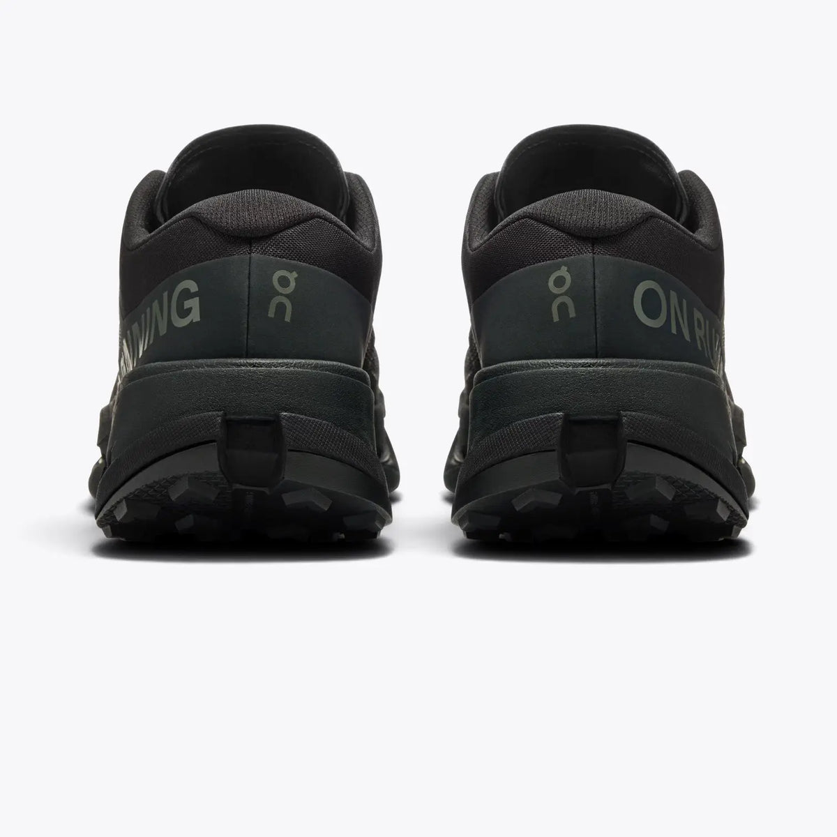 On Cloudultra 3 Black On