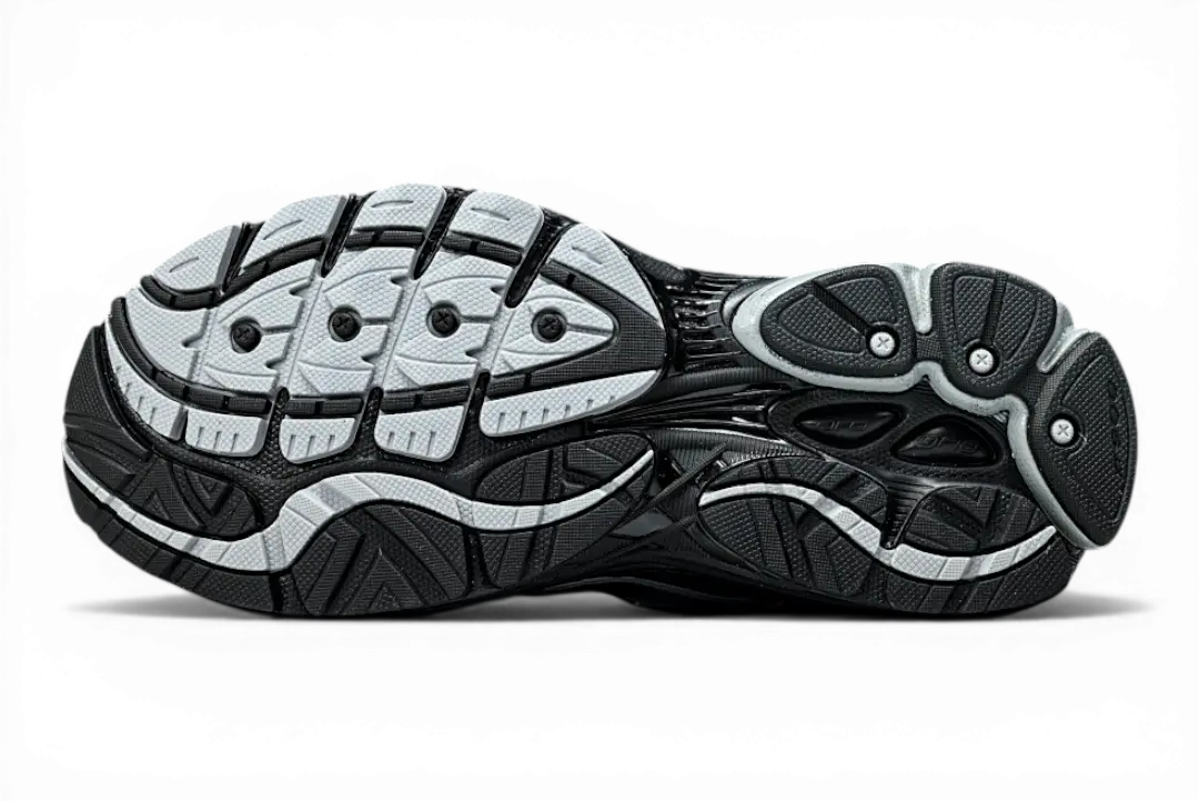 Saucony OG ProGrid Omni 9 Black Silver – Retro Runner Saucony