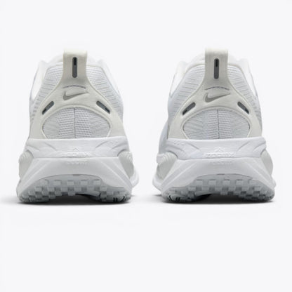 Nike Vomero 18 White Metallic Silver Photon Dust