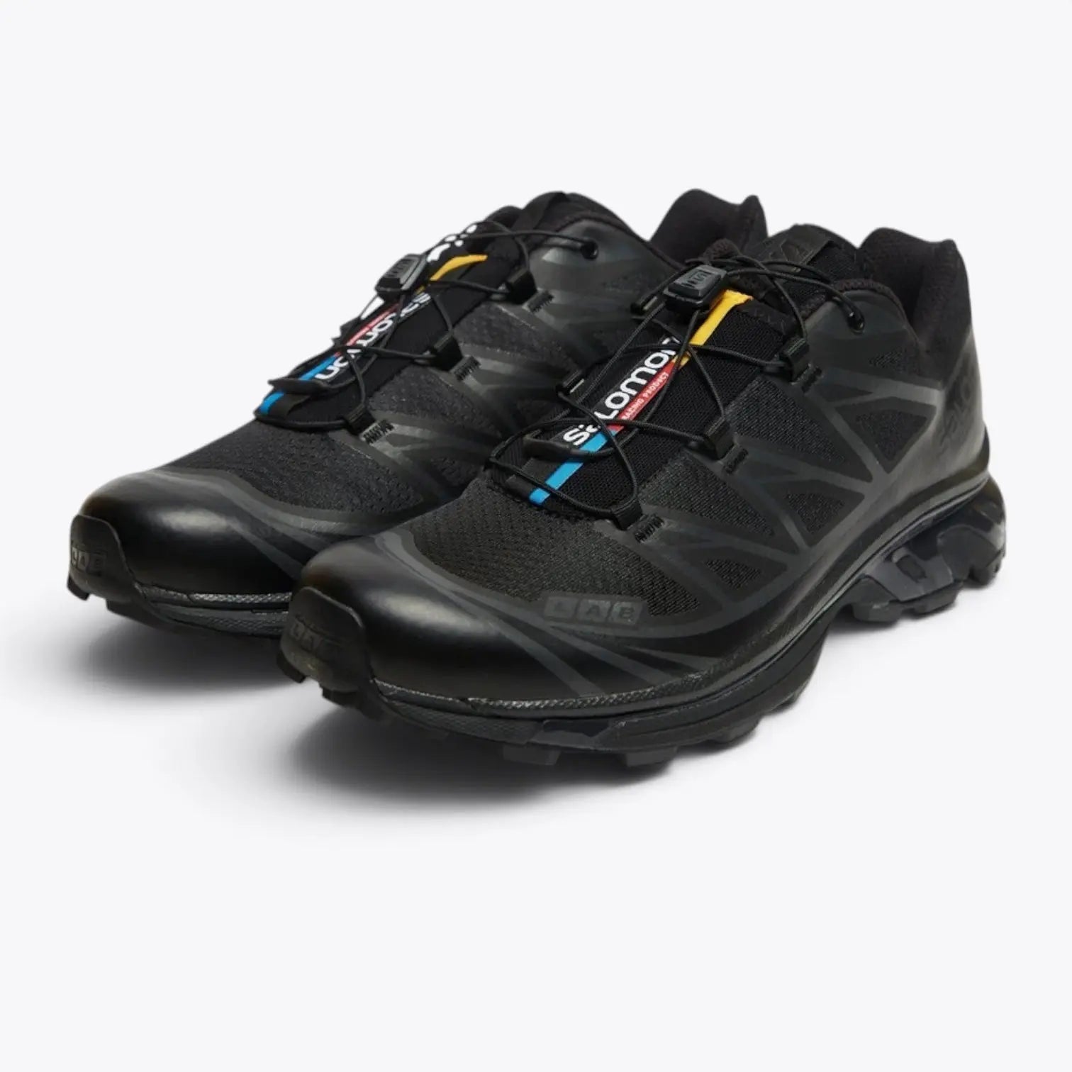 XT-6 Triple Black Salomon